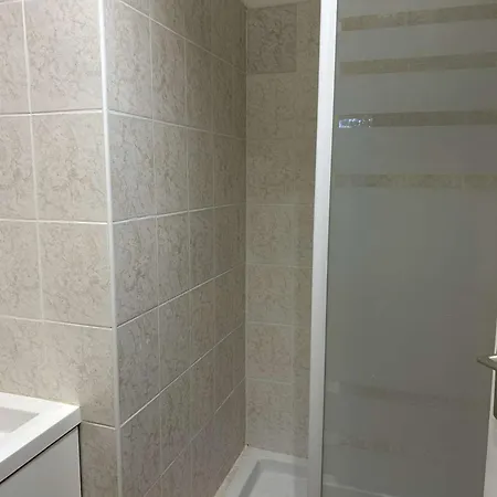 Apartament Spacieux Avec Jardin Et Terrasse A Saint-raphael - 6 Couchages, Parking Inclus - Fr-1-226a-169 *
