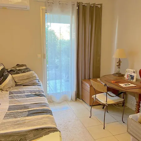 Apartament Spacieux Avec Jardin Et Terrasse A Saint-raphael - 6 Couchages, Parking Inclus - Fr-1-226a-169