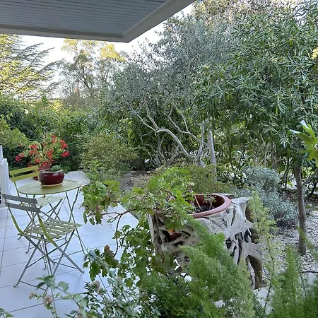 Spacieux Avec Jardin Et Terrasse A Saint-raphael - 6 Couchages, Parking Inclus - Fr-1-226a-169 Apartament Saint-Raphaël